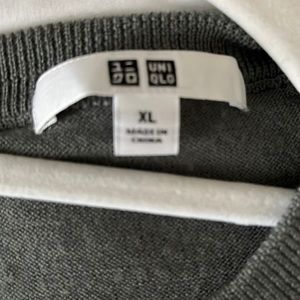 uniqlo sweater